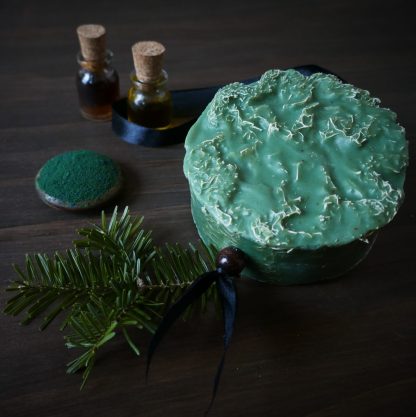 Savon exfoliant loofah, patchouli, santal amyris, sapin baumier et huile de ricin